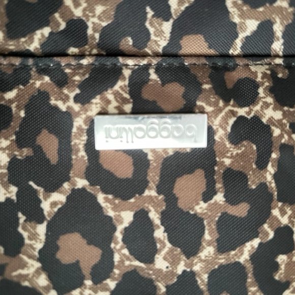 Baggallini Leopard Print bag - Picture 2 of 6